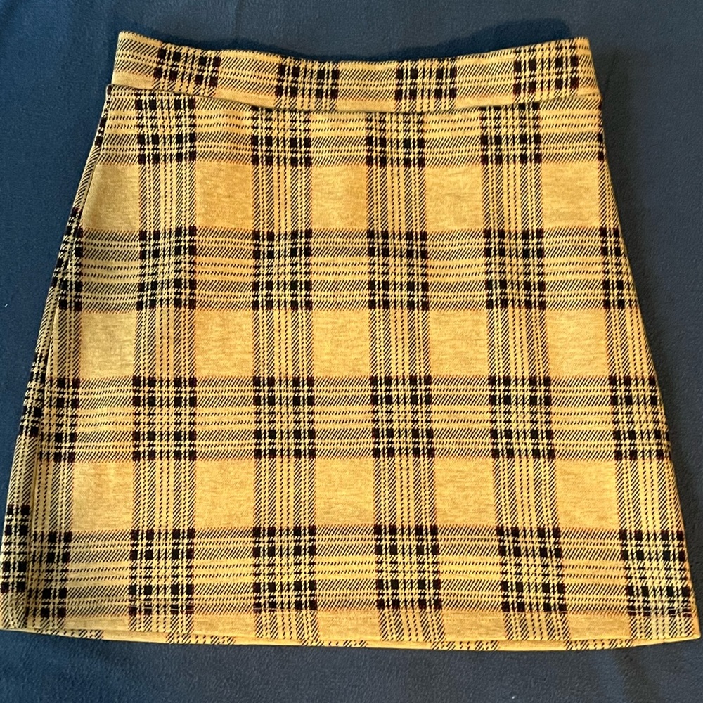 Fashion Nova, size M skirt